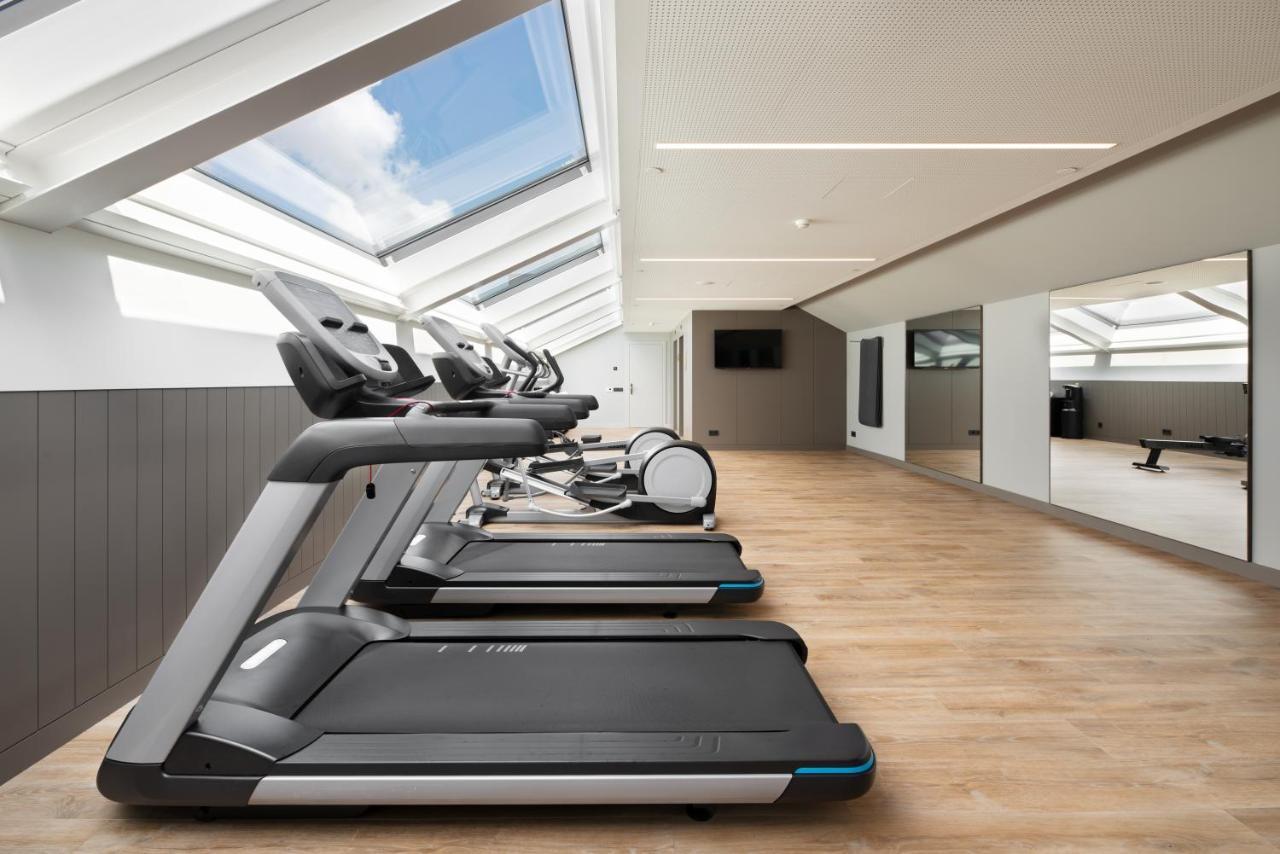Hotel Eurostars Aliados Porto Zewnętrze zdjęcie A treadmill