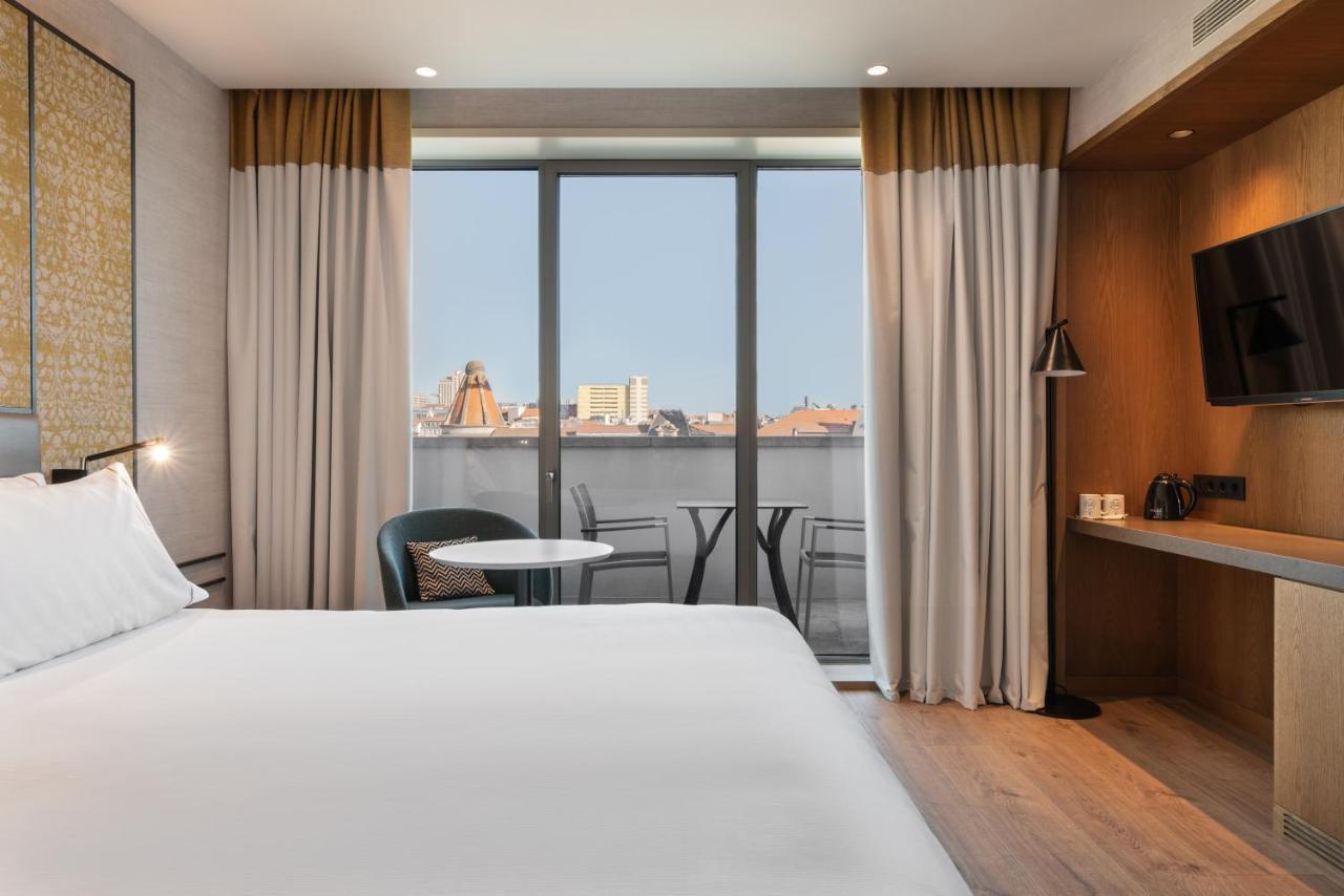 Hotel Eurostars Aliados Porto Zewnętrze zdjęcie Deluxe room with balcony