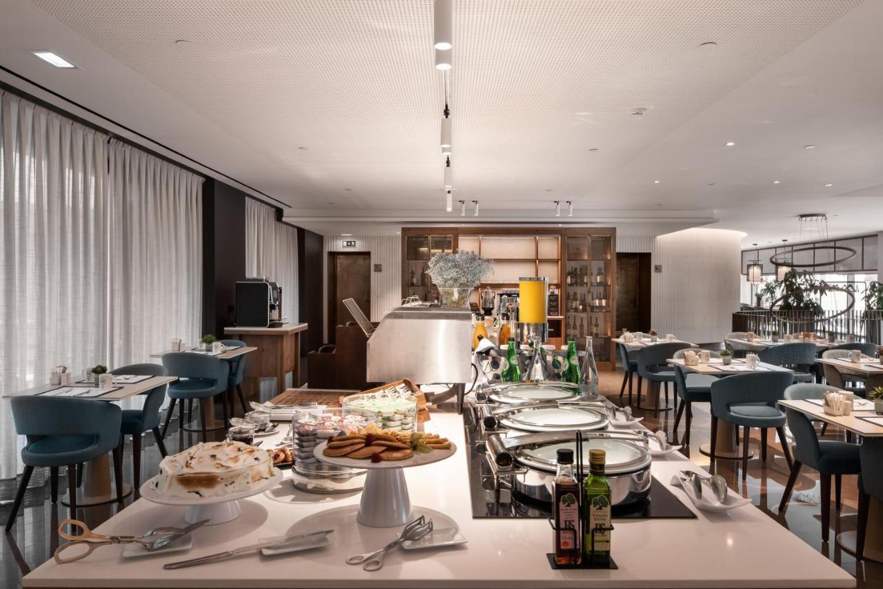 Hotel Eurostars Aliados Porto Zewnętrze zdjęcie The Club at London Heathrow Airport